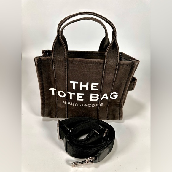 Marc Jacobs Handbags - MARC JACOBS The canvas small Tote
Bag Marc Jobs